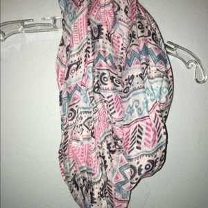 Infinity scarf